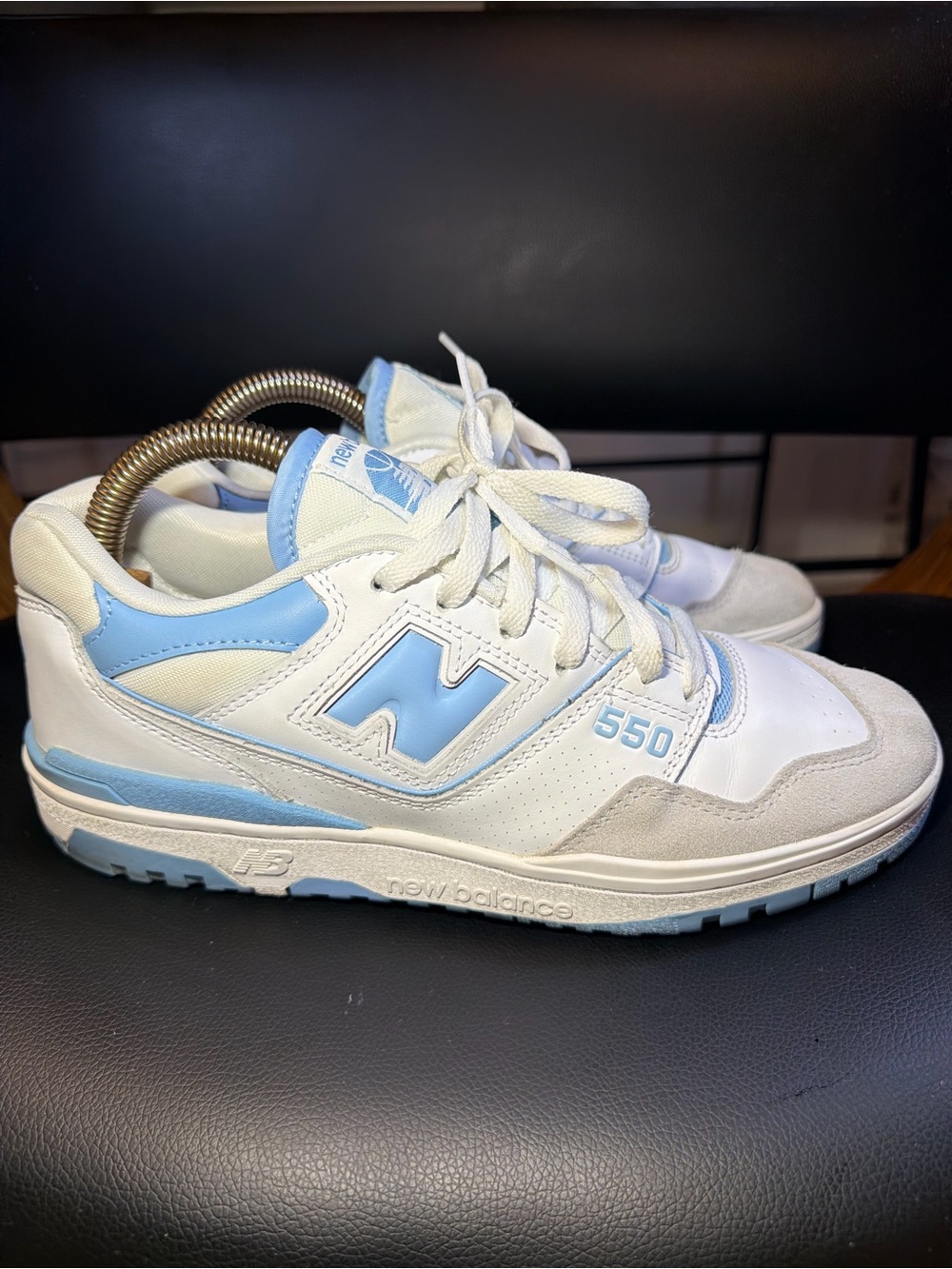 New Balance BB550LSB White Blue UNC University Mns Sz 10 excellent condition